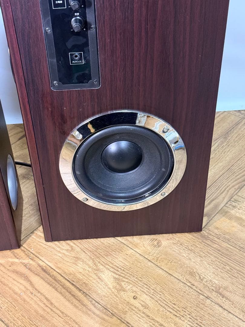 ◆YAMAZEN◆タワー型アンプ内蔵ダブルスピーカー◆ウーファー付き◆Qriom