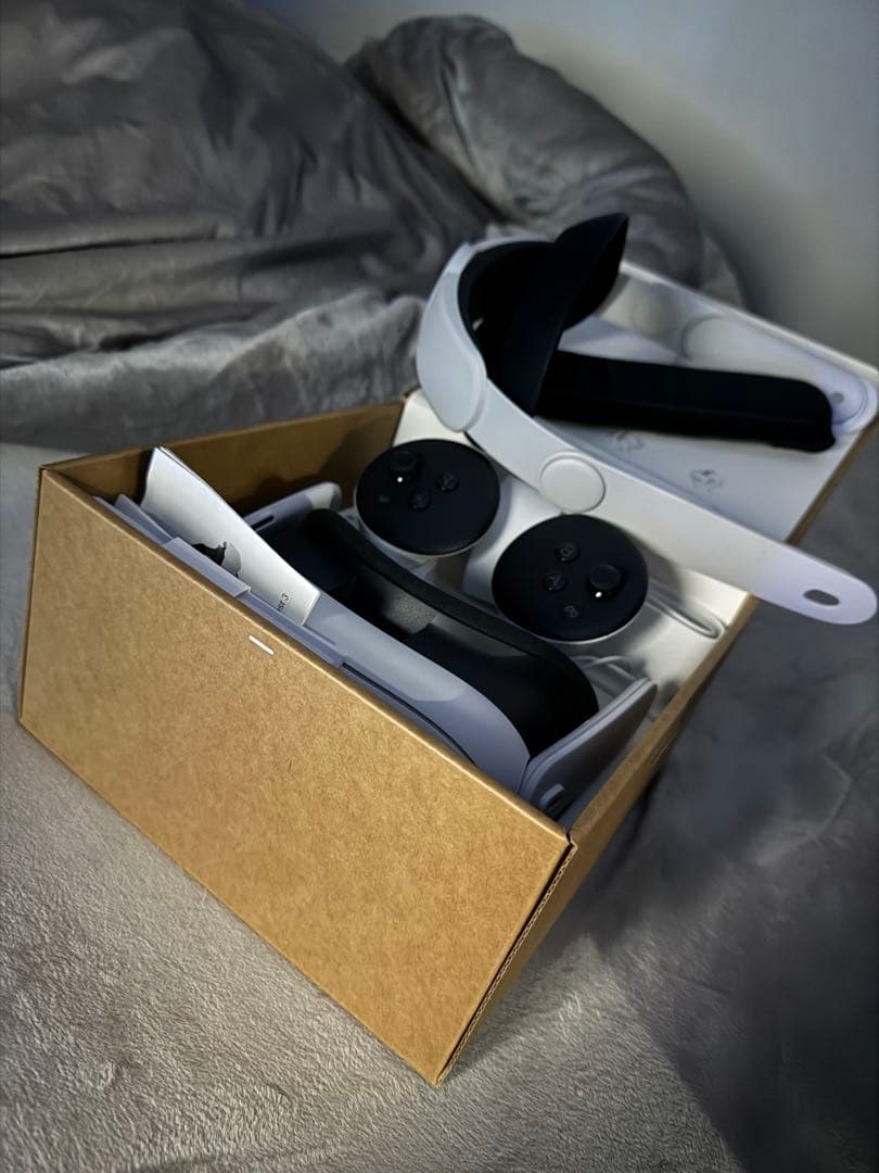 【極美品】 Quest 3 512GB メタクエスト ヘッドストラップ付