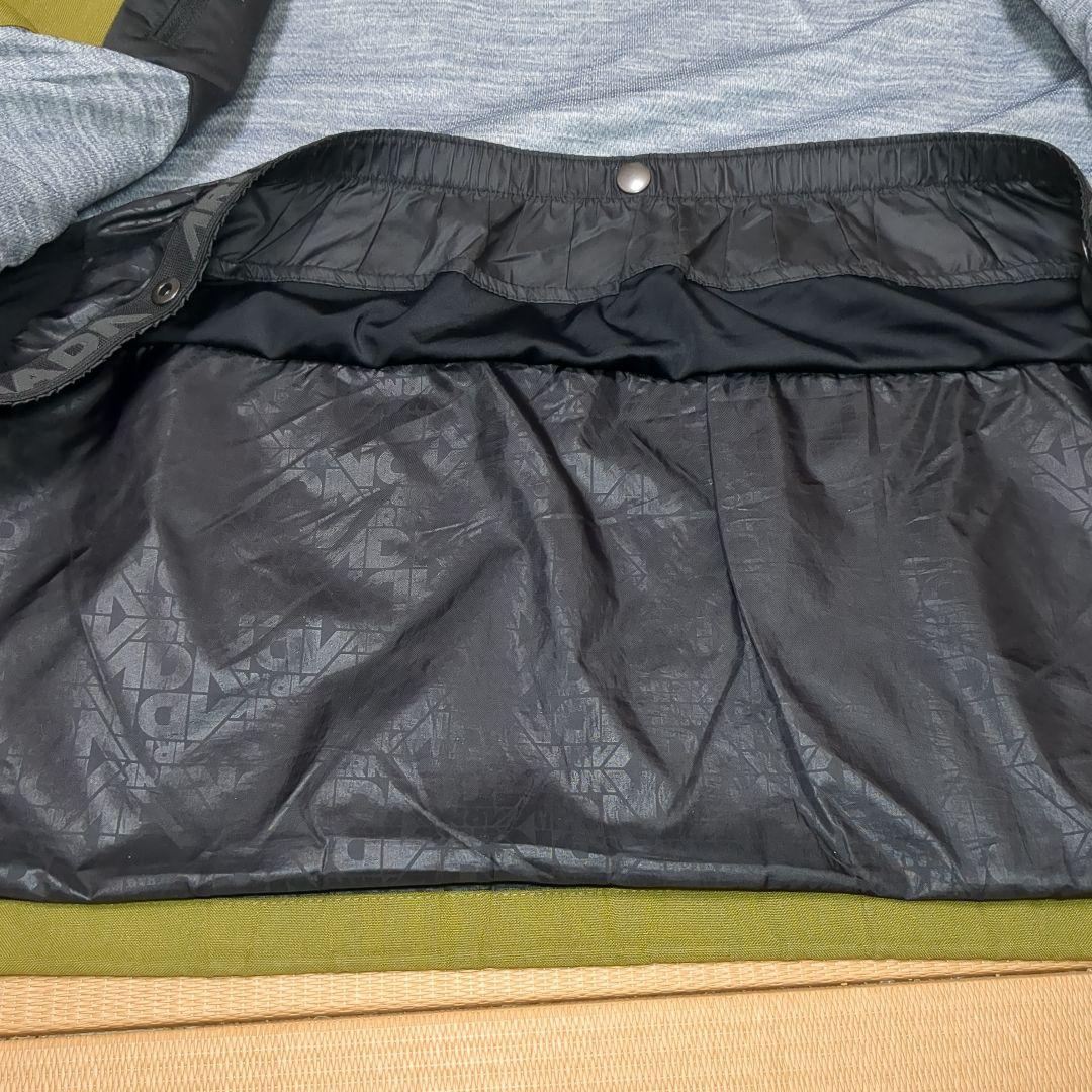 ARMADAウェア　スノーボードウェア BURTON 241 686