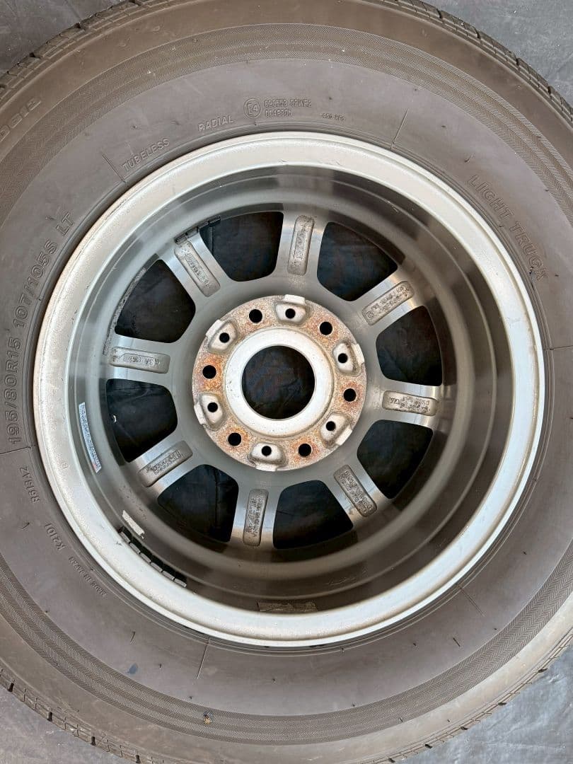 美品kazeraアルミ、タイヤバリ溝売切ます即送