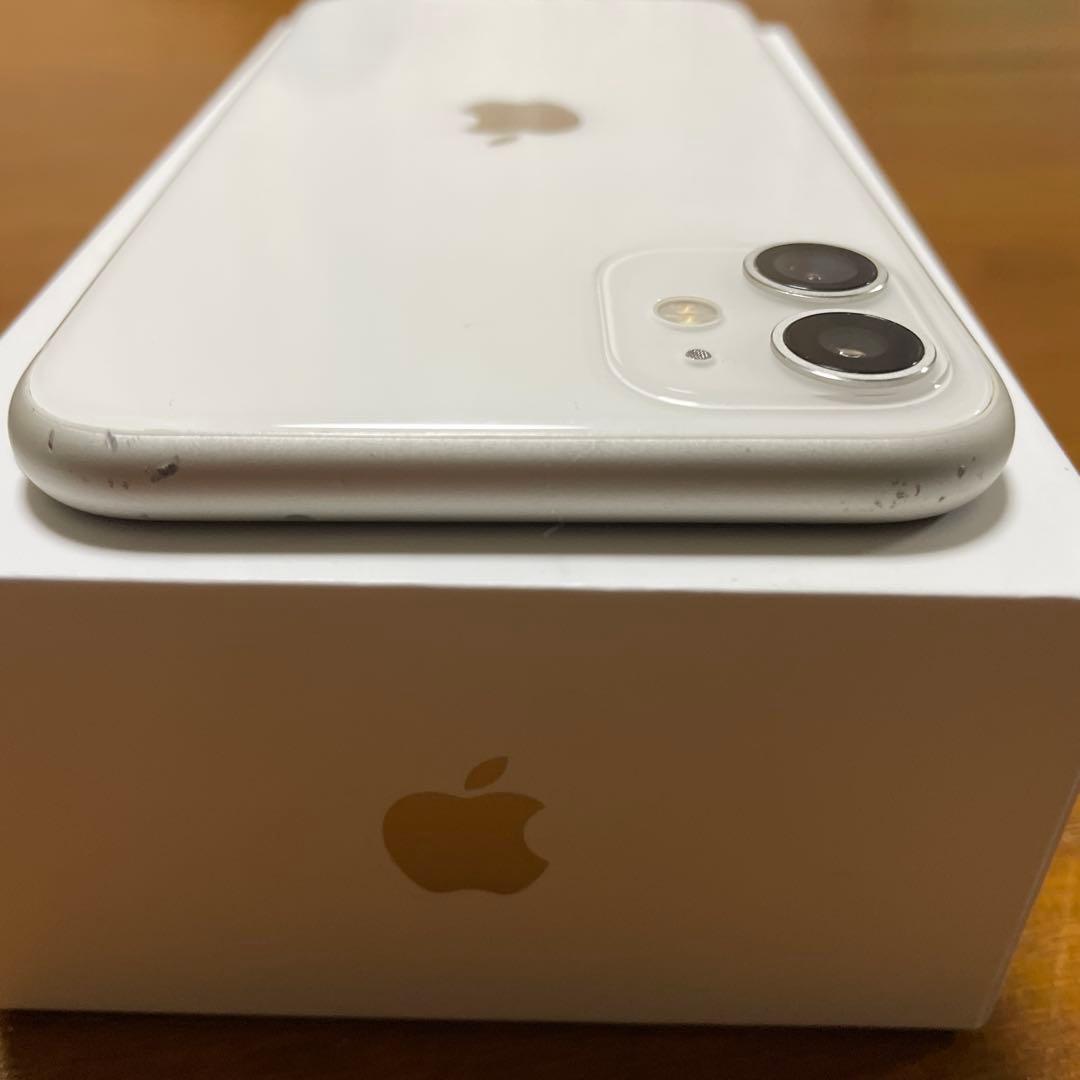 ジャンク品【画面割れ】iPhone 11 64GB ホワイト 本体