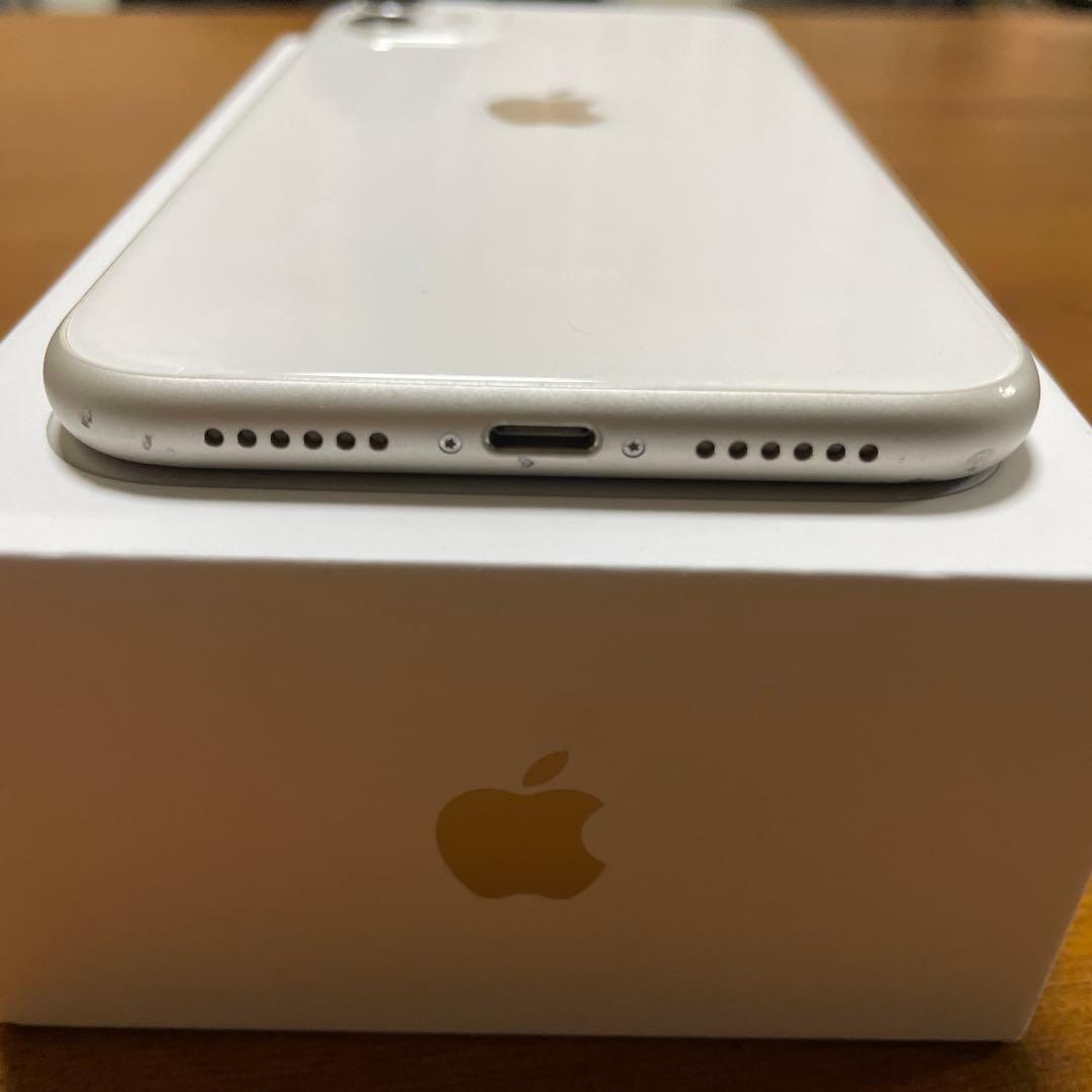 ジャンク品【画面割れ】iPhone 11 64GB ホワイト 本体