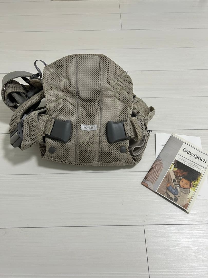 BabyBjörn ONE KAI Air グレージュ