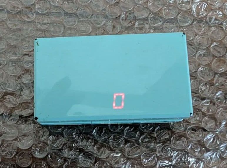 au neon　ミズイロ　W42T 本体　深澤直人　汎用充電器付き