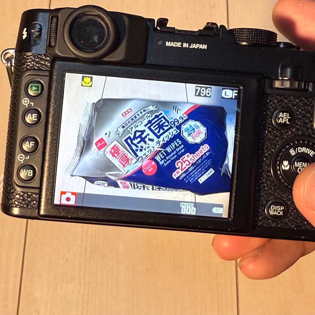 FUJIFILM X10 デジタルカメラ　 動作確認済み