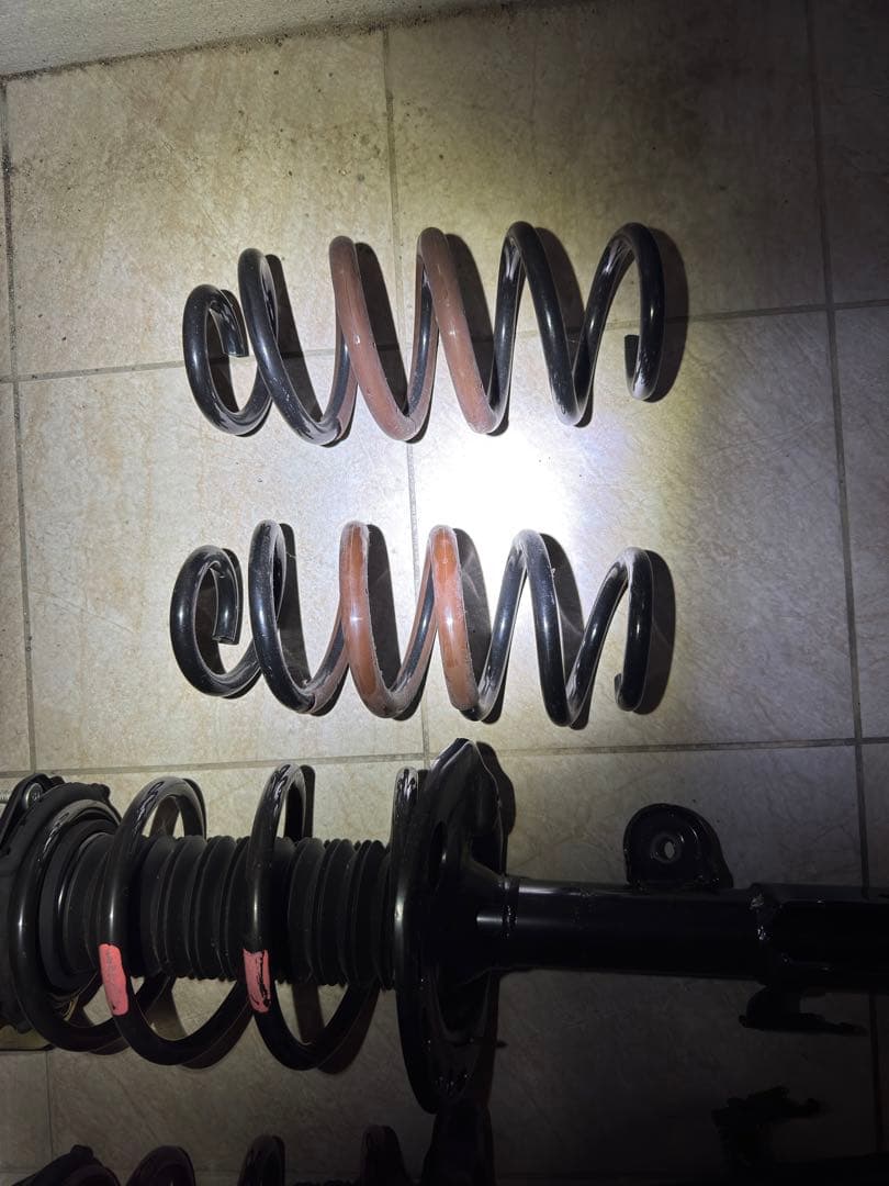 マーサ トヨタ ハリアー　（60）系後期純正サスペンション（前後セット）