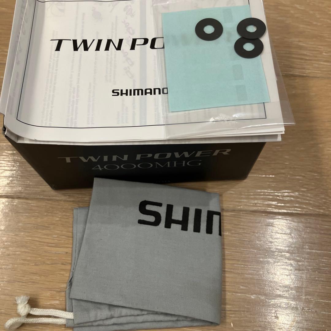 SHIMANO スピニングリール 20ツインパワー 中古
