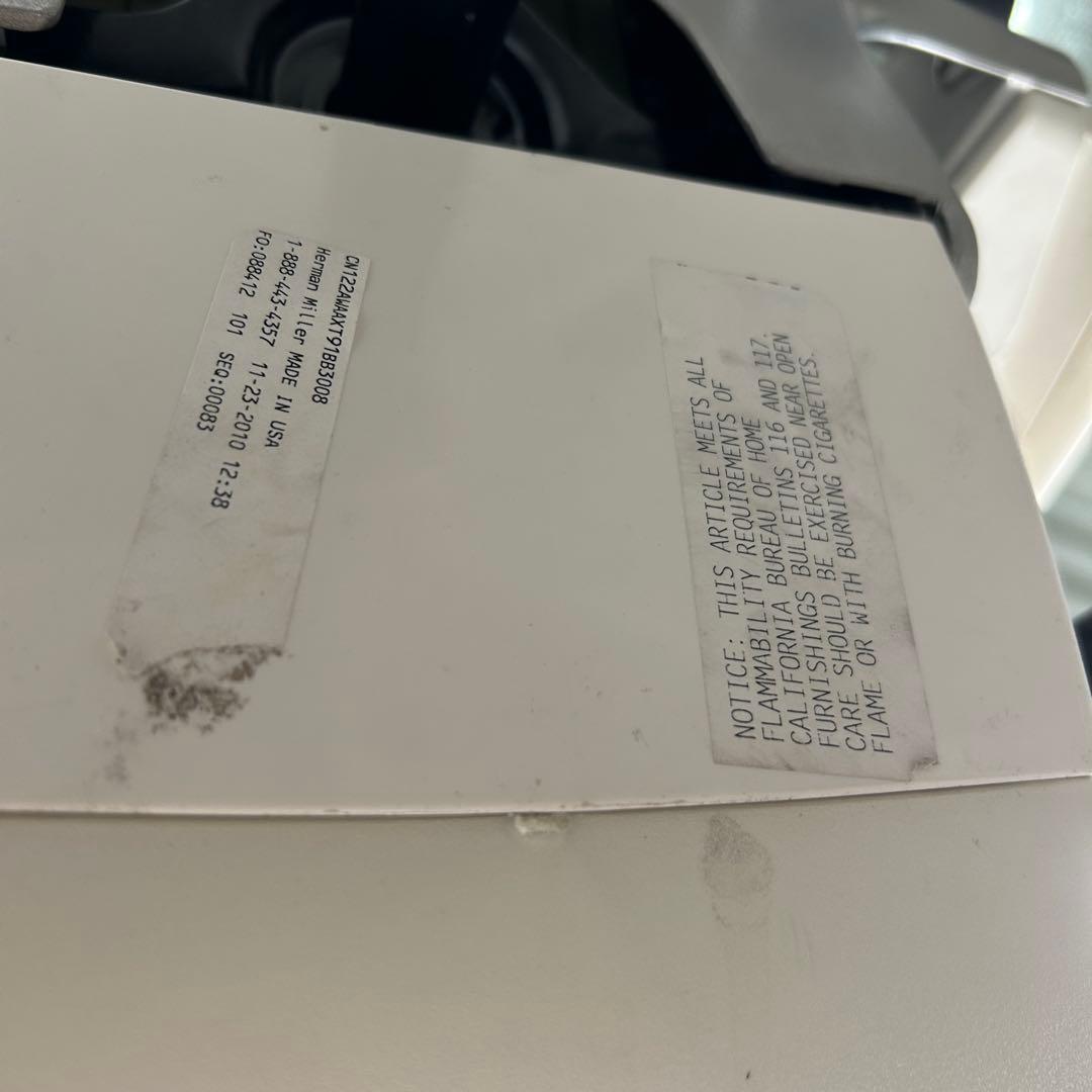 M. エンボディチェア ハーマンミラー ホワイト Embody オレンジ