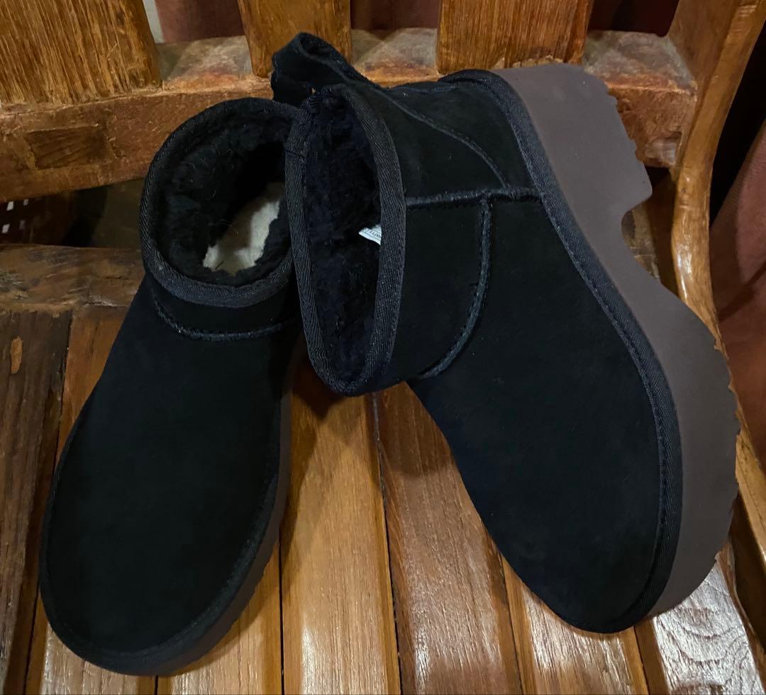 入手困難✨美品✨22～22.5薄手✨UGG✨ウルトラ ミニ ニュー ハイツ