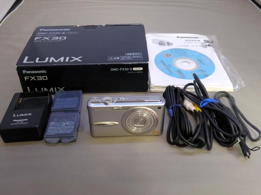 【美品・完品】Panasonic LUMIX DMC-FX30 純正電池3個付