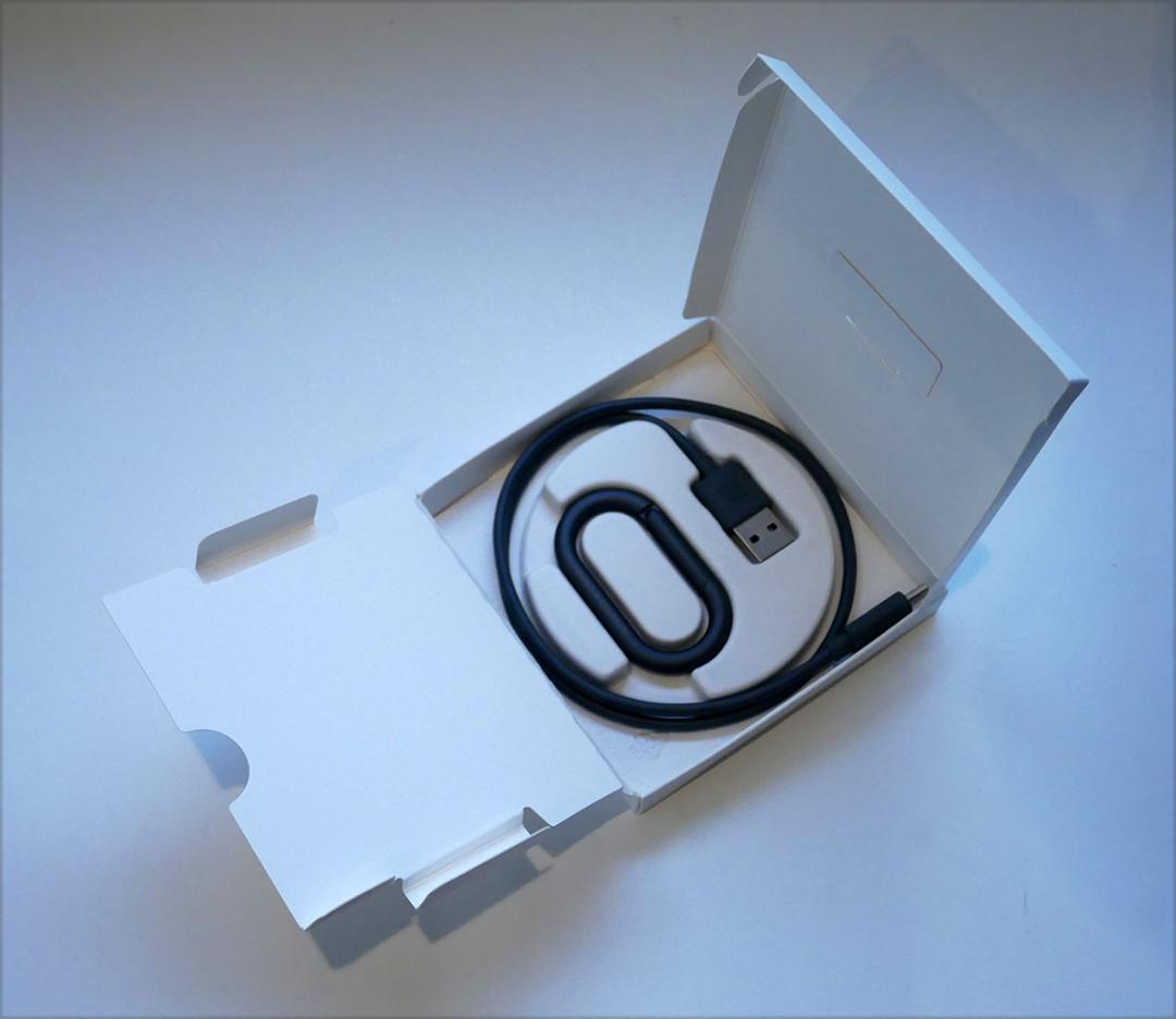 shin　Bang & Olufsen「Beosound Explore」