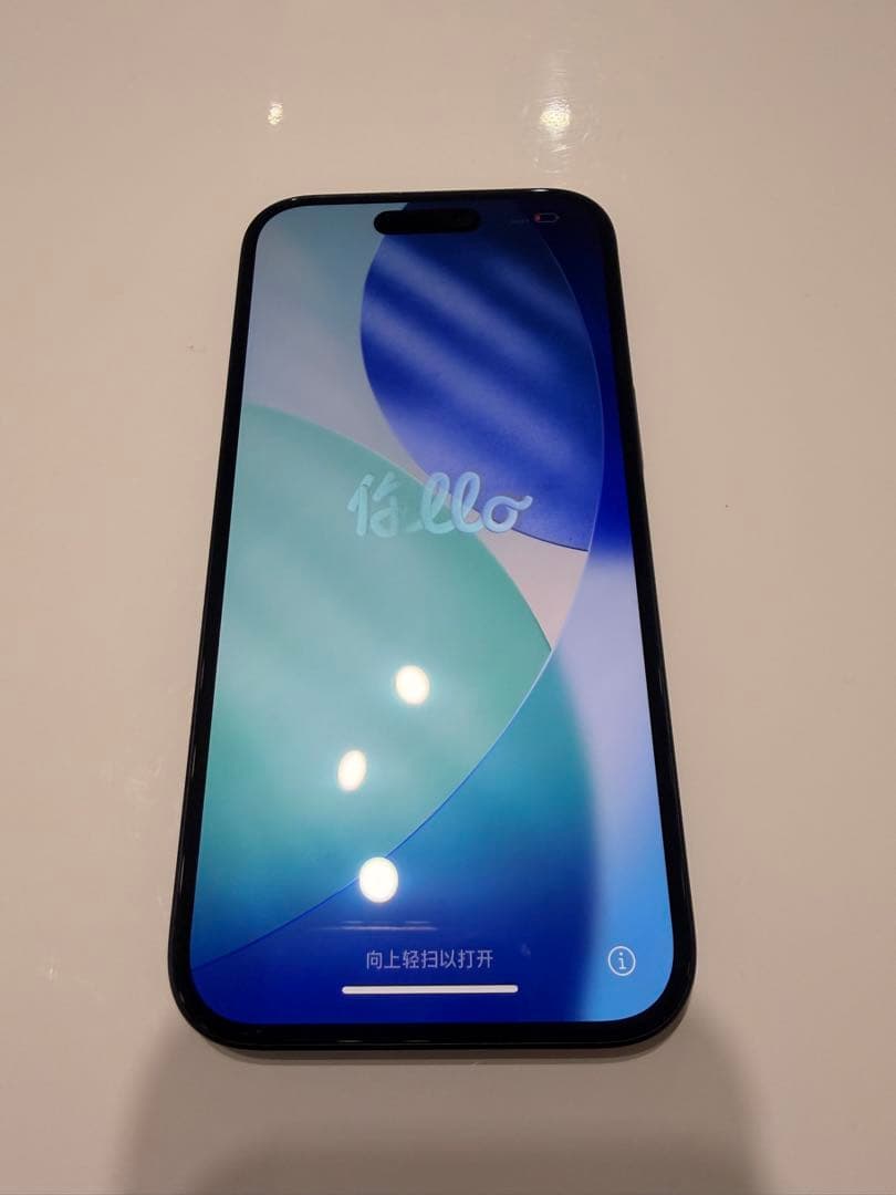 Apple iPhone 15 ブラック128gb 本体　バッテリー86%