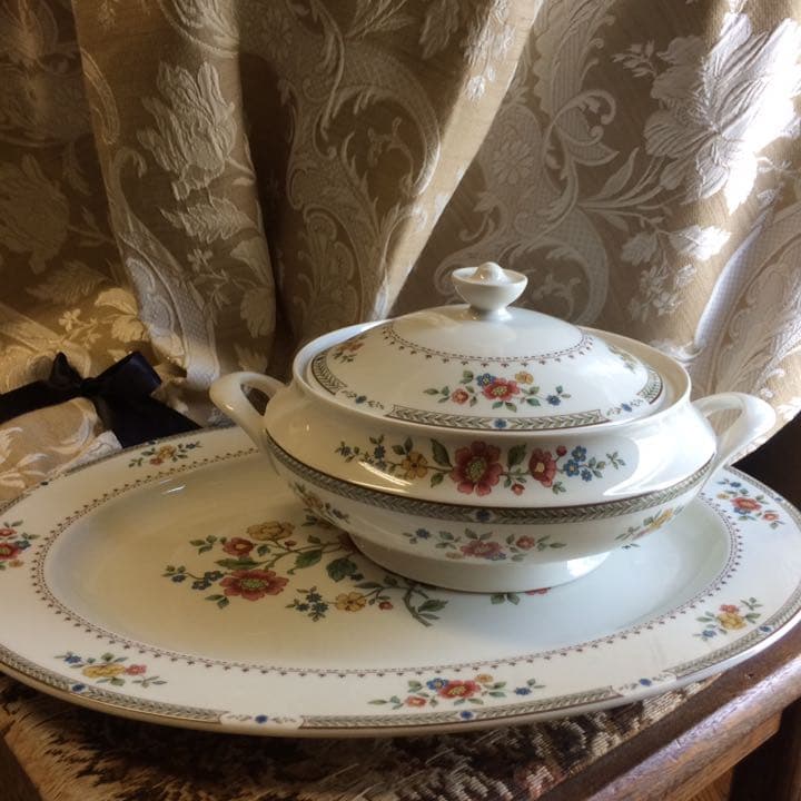 英国製   【covered vegetable】