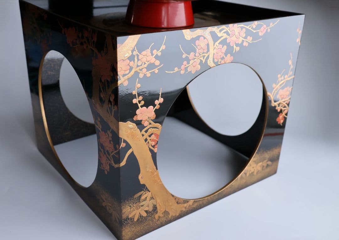 【MB183】加賀蒔絵 花鳥本金蒔絵 大盃 盃台 天然木漆塗 鶏 松竹梅 鶴霊芝