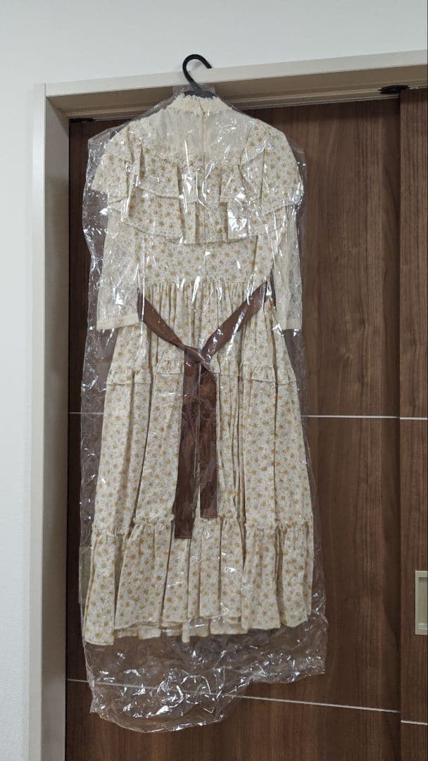 InnocentWorld　小さなブーケのショール風ワンピース　新品未使用