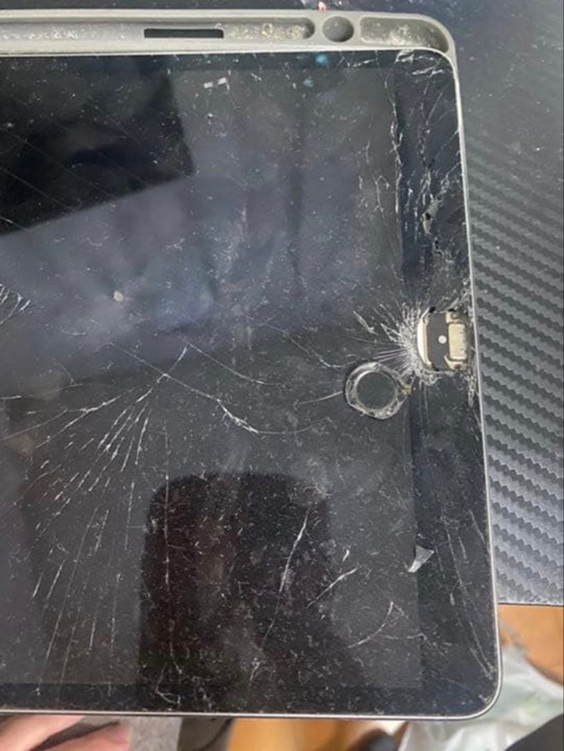 iPad Pro10.5インチ第1世代（A1701）ジャンク画面割れ