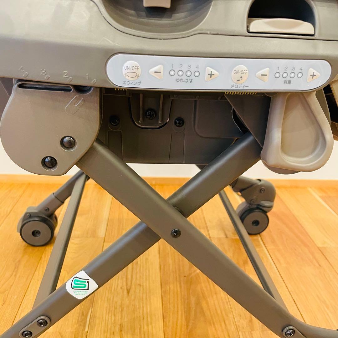 美品 コンビ ネムリラ　AT オートスイング　シンプライト　トイザらス限定モデル