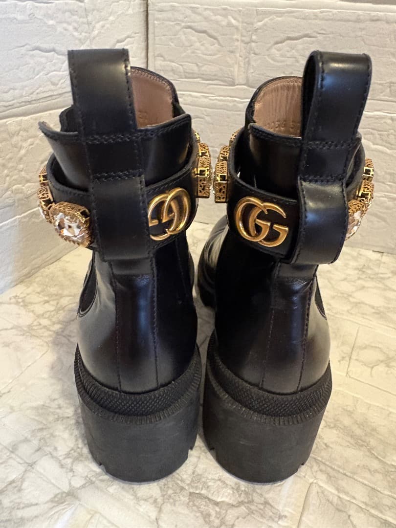 グッチ　レザーアンクルブーツ　GGマーモント　レザー　サイドゴア　ビジュー