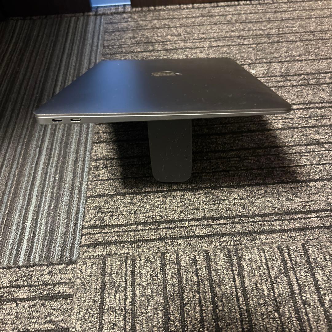 MacBook Air 13インチ A2179 i7 16GB 512GB 14