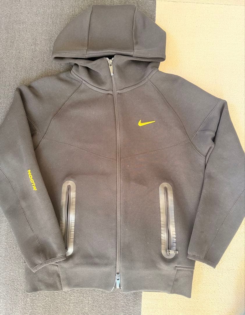 ウォーキング・ランニングウェア NIKE NOCTA