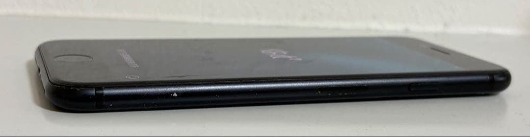 iPhone SE（第2世代） 64GB ブラック（SIMフリー）