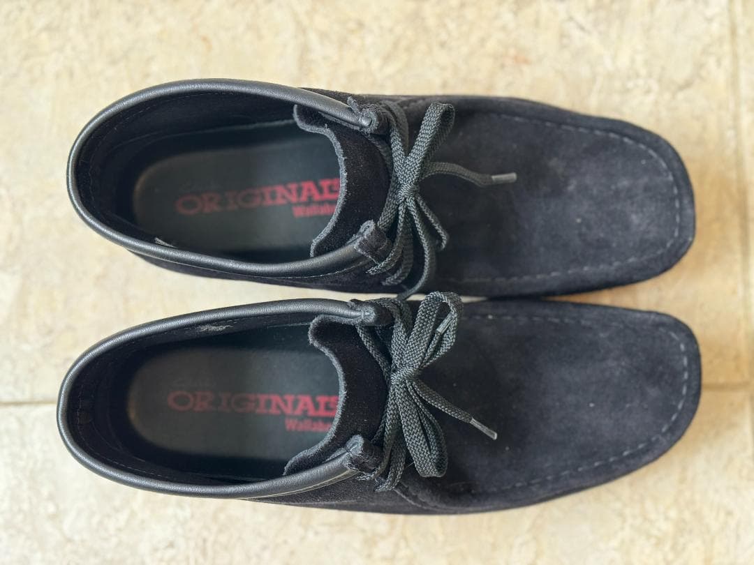 Clarks　ワラビーブーツ(黒)　クレープソール