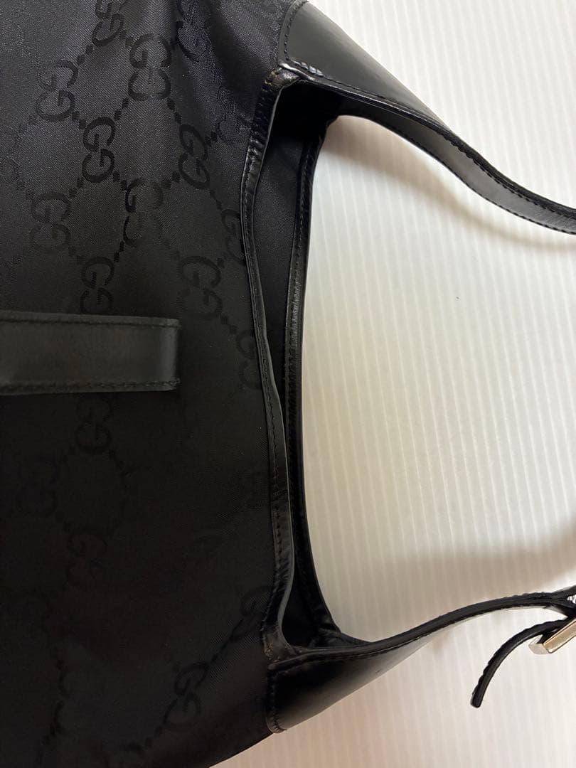 P*e様 グッチ ジャッキー レザー ワンショルダー バッグ 金具 GG 黒 ブ