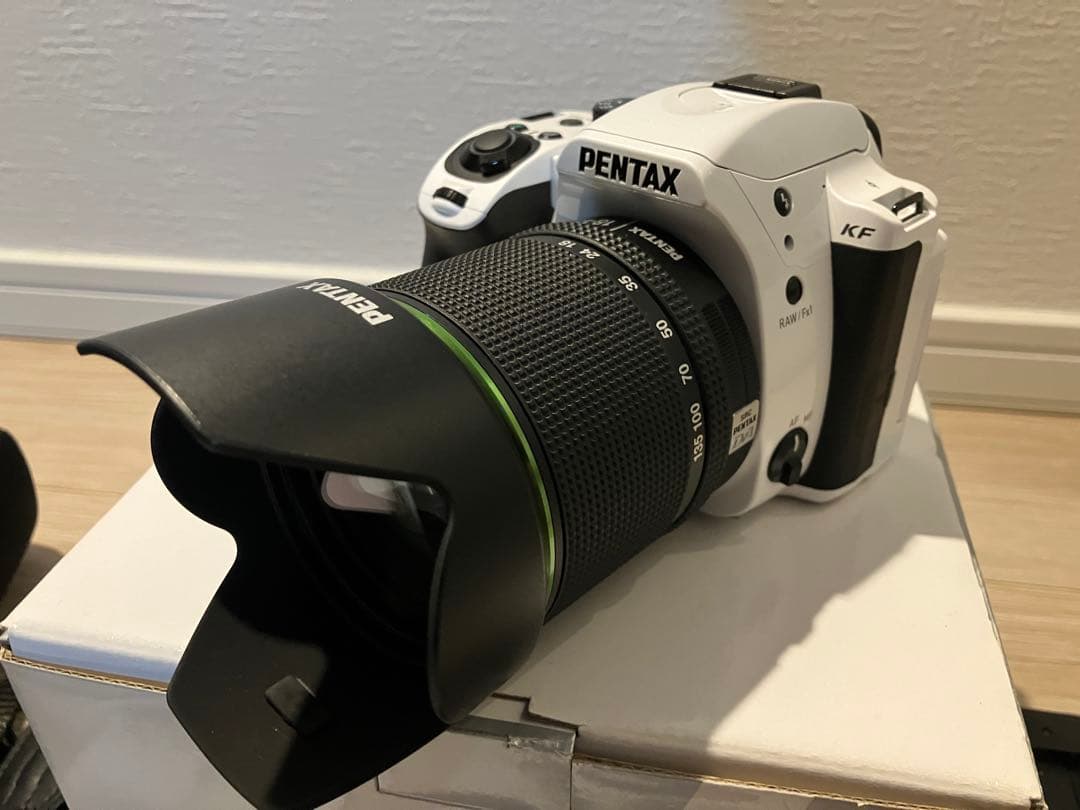 チ*プ様 PENTAX ペンタックス　KF デジタル一眼レフカメラ ホワイト