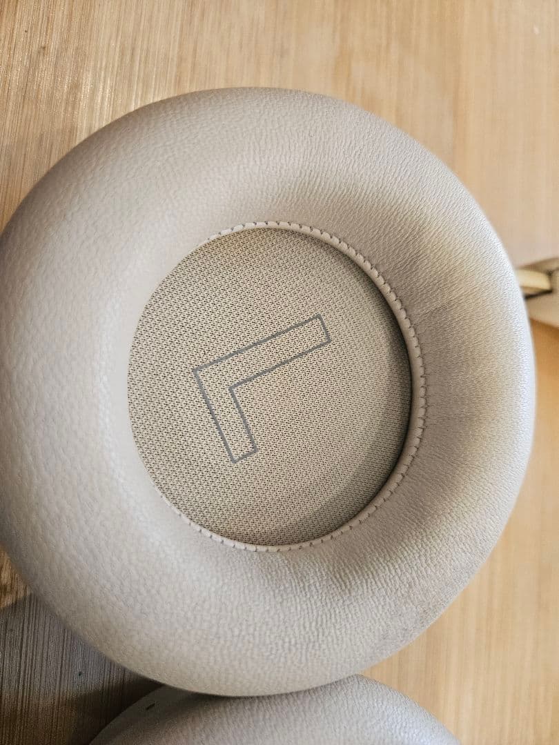 Bang & Olufsen Beoplay HX ワイヤレスヘッドフォン