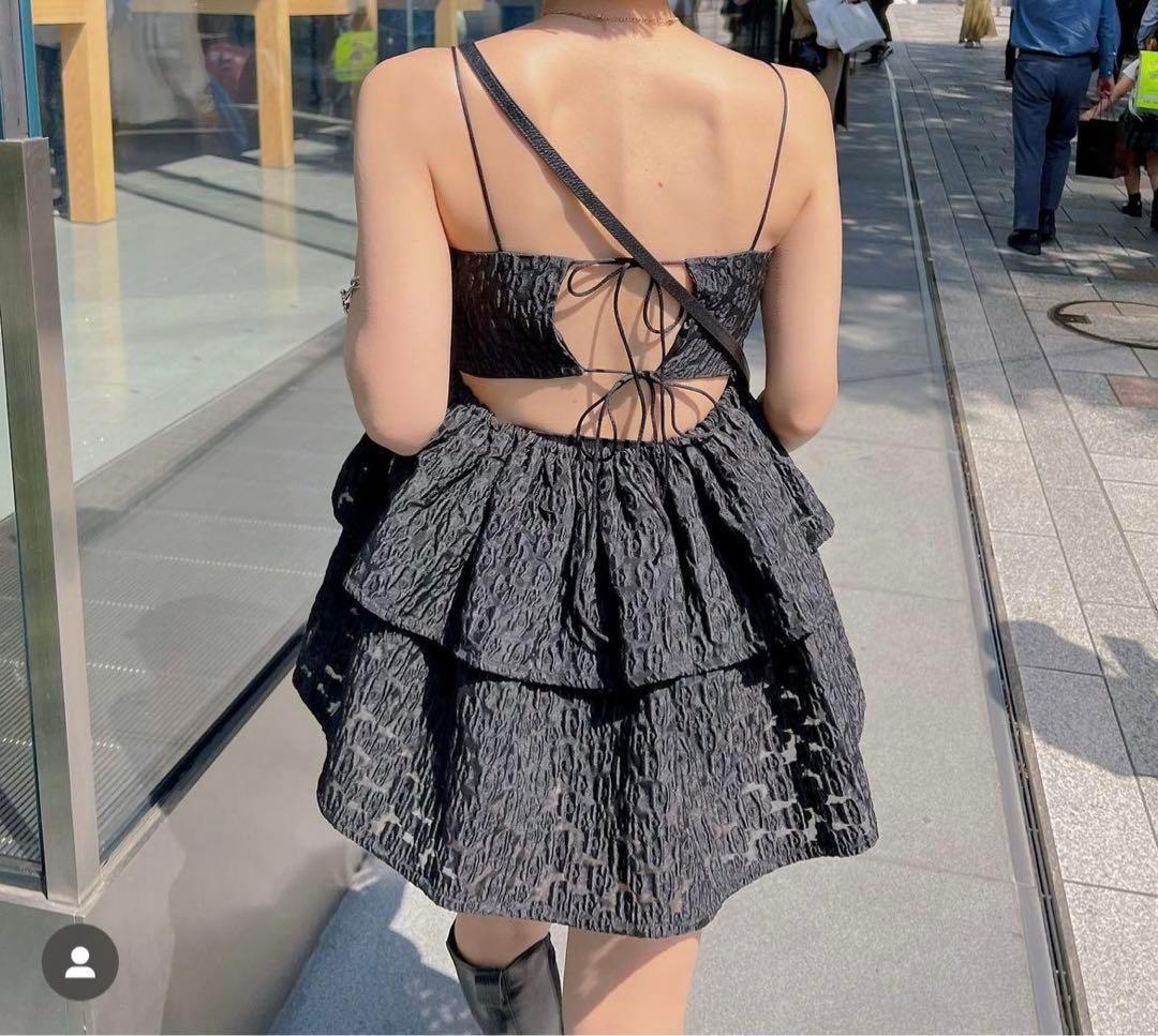 ハニーミーハニー　Flower organdie camisole