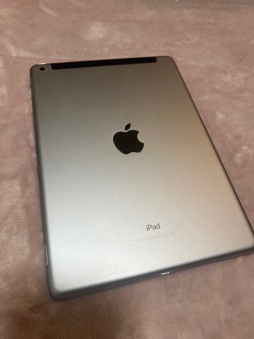 iPad第六世代　128gb Wi-Fi + Cellularモデル