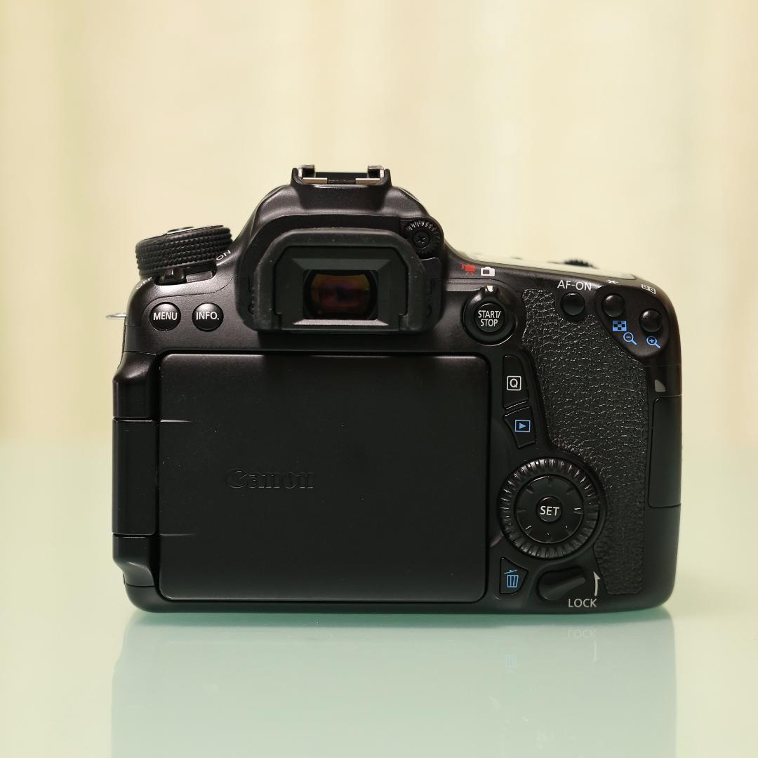 Canon EOS 70D ボディ