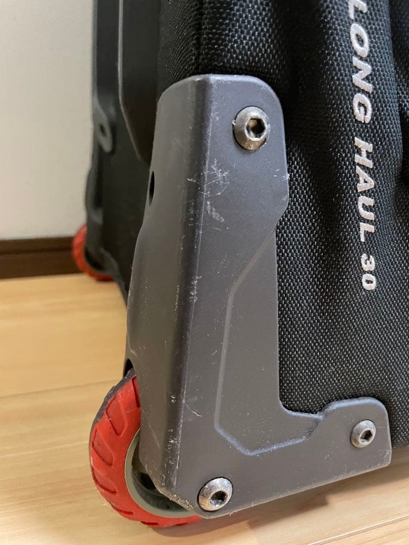 nuts 　　THE NORTH FACE キャリーケース