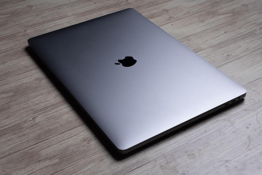 MacBook本体 MacBook Pro16 Corei9 32GB 1TB Radeon Pro