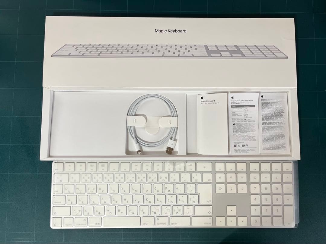 キーボード Apple Magic Keyboard with Numeric Keypad