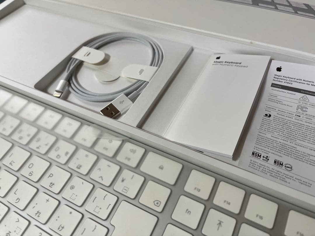 キーボード Apple Magic Keyboard with Numeric Keypad