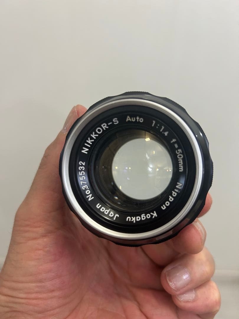 Nikon F 一眼レフ　フィルムカメラ　レンズ付き