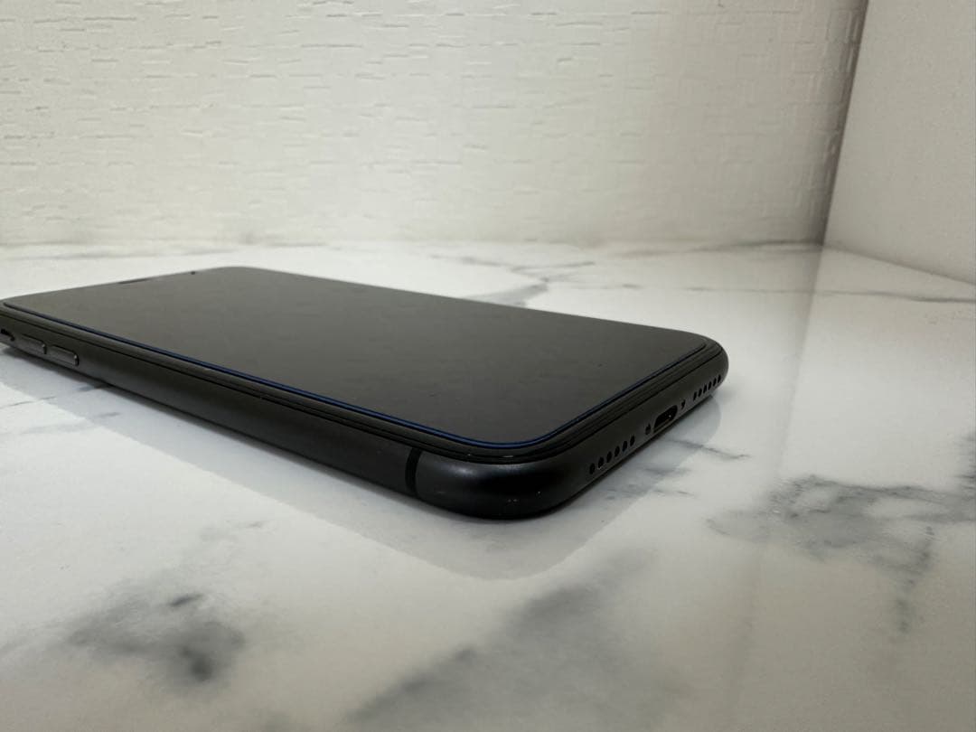 iPhone11(ブラック)本体　訳あり