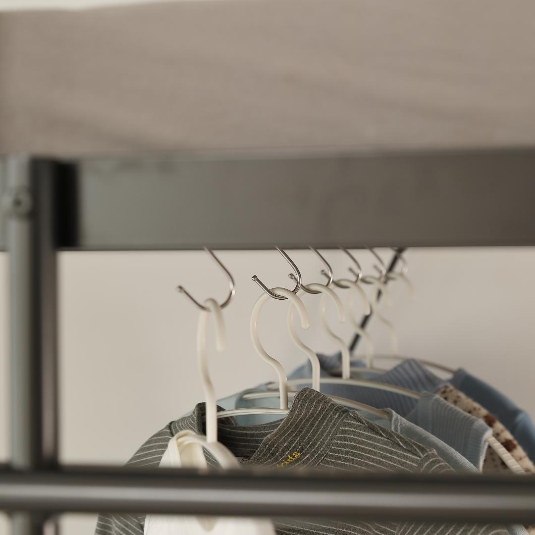 超人気✨ロフトベッド（S）コンセント付き送料無料 スチール 耐震ベッド　ブラック