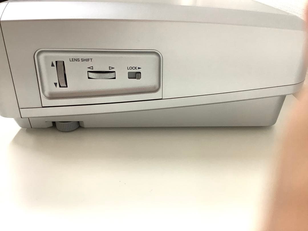 [z826]SANYO LP-Z5プロジェクター