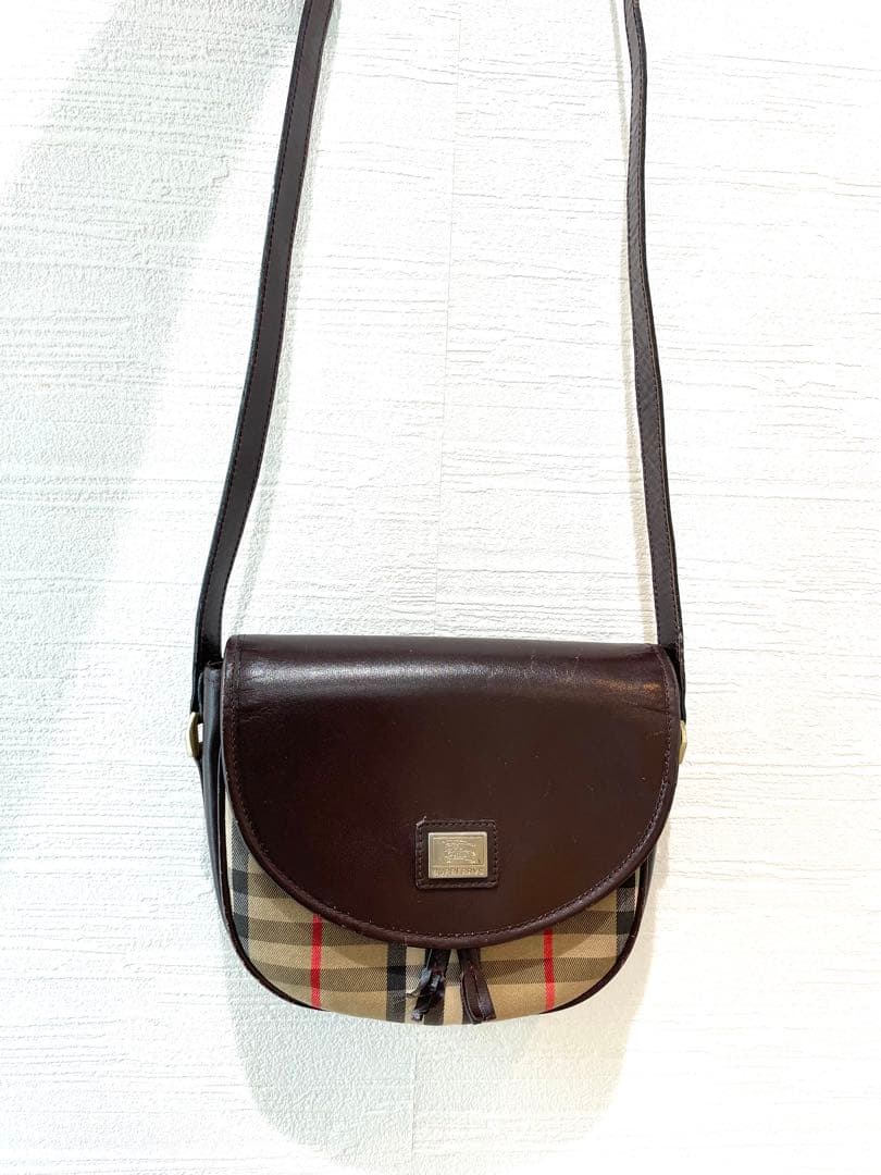 バーバリー　BURBERRY ポケットバック　ショルダーバッグ