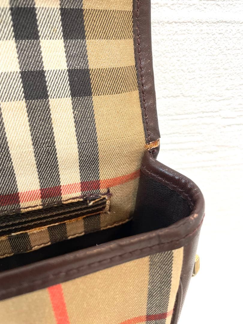 バーバリー　BURBERRY ポケットバック　ショルダーバッグ
