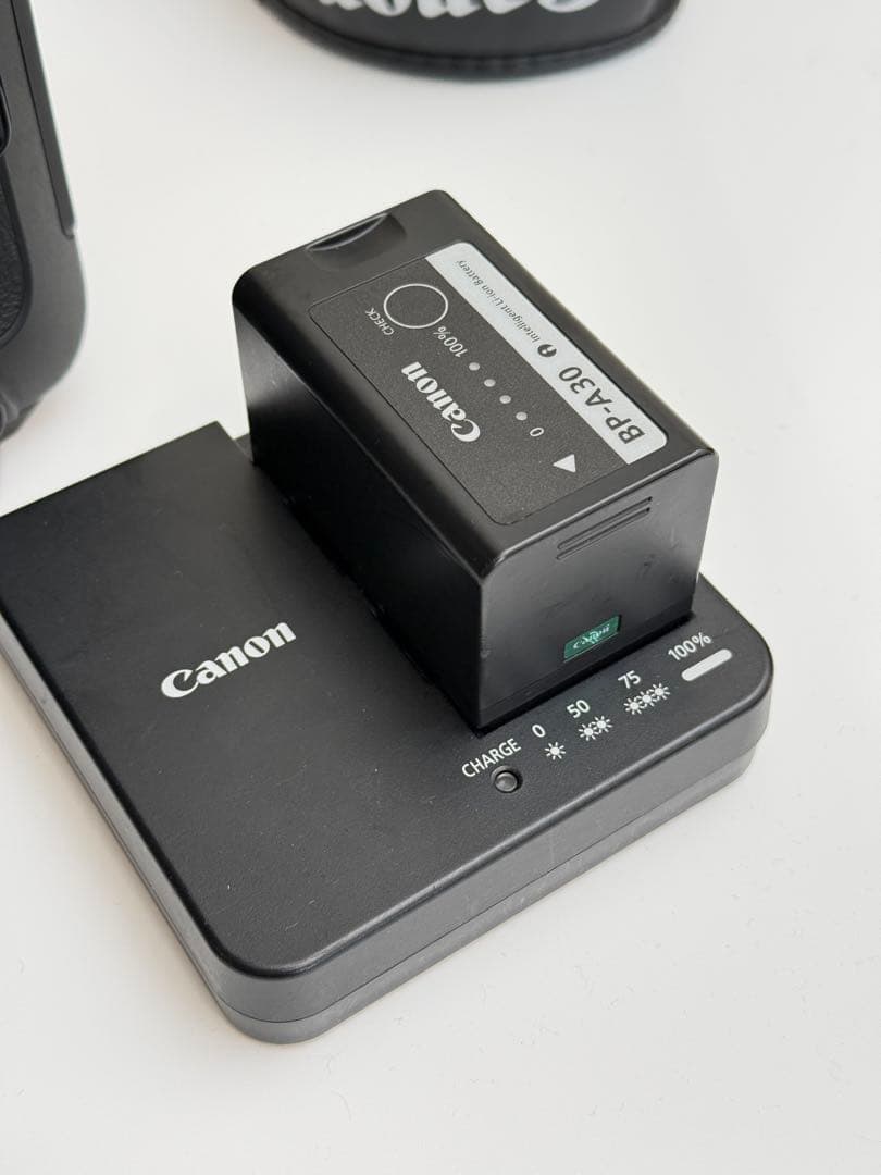 リグ付き Canon EOS C70 ボディ業務用ビデオカメラ本体