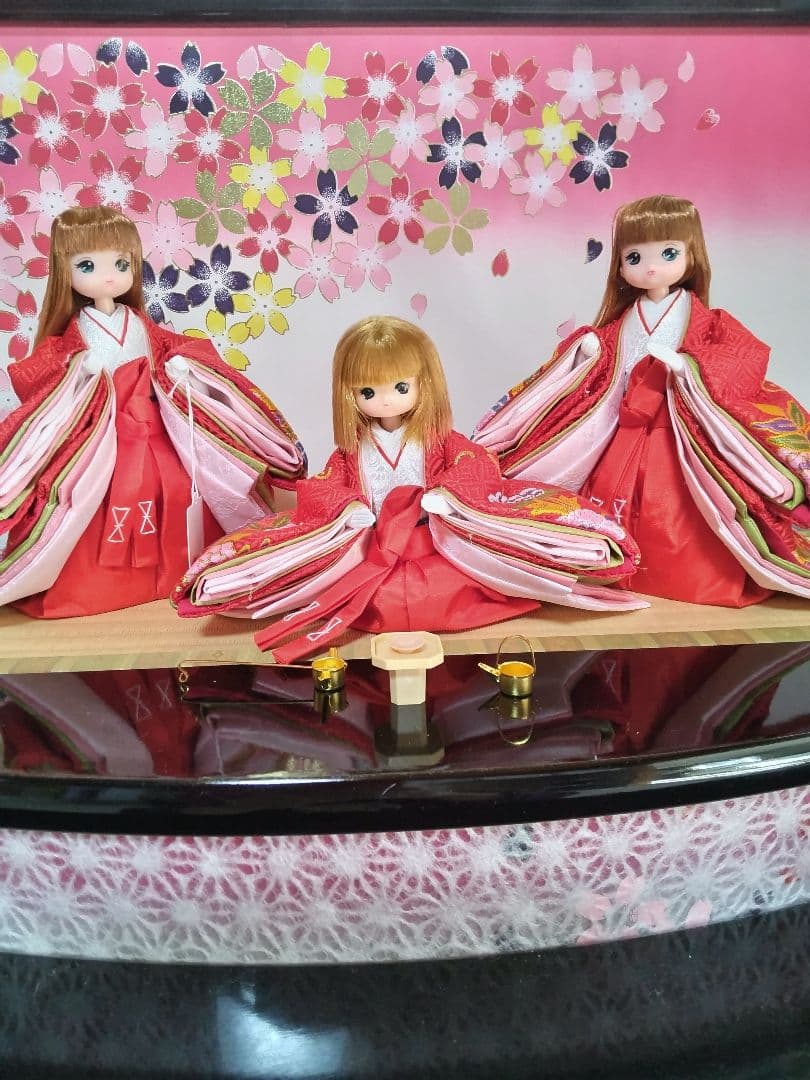 リカちゃん　雛人形 ① 親王と三人官女（リメイク品）