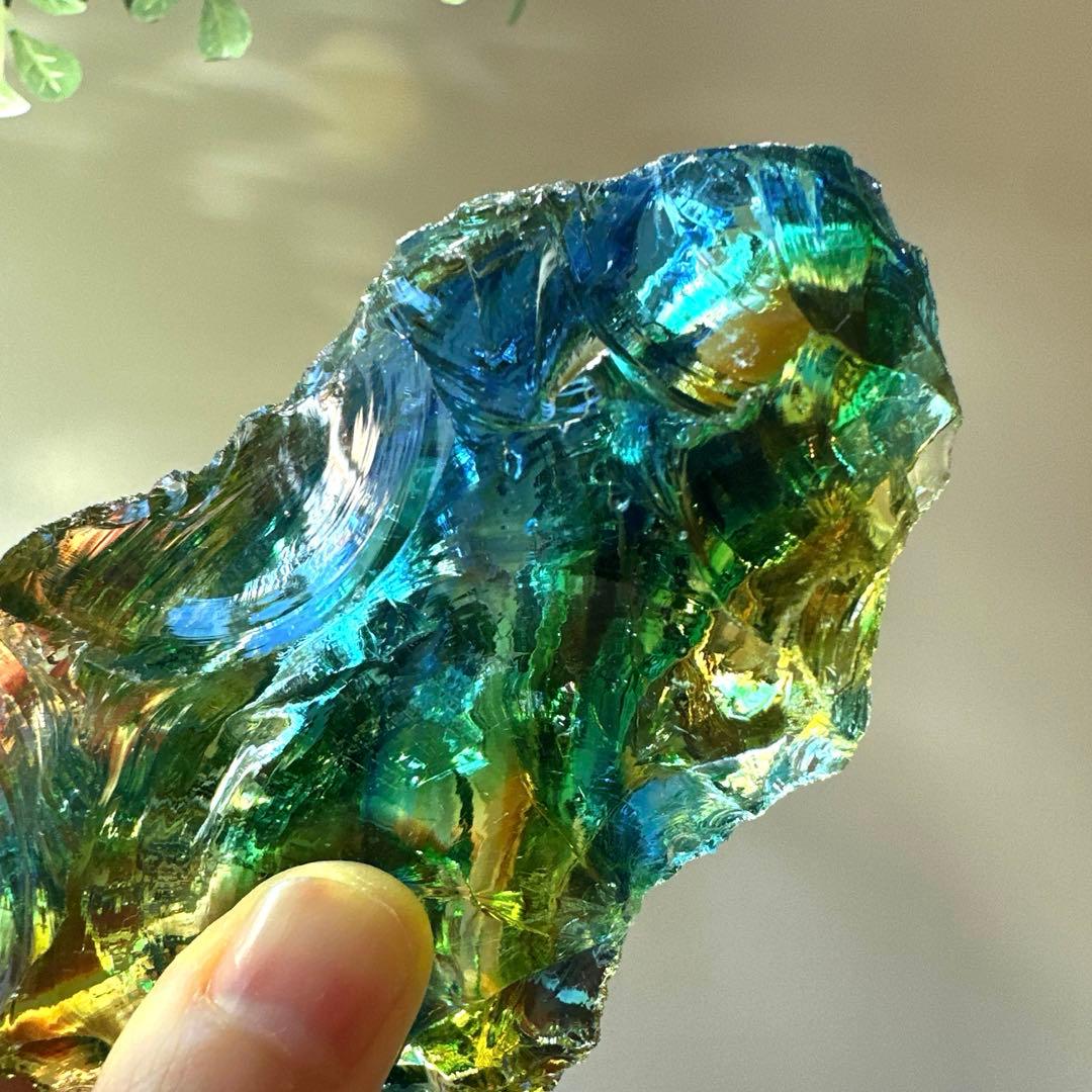 アンダラクリスタル　シエラネバダ　308.9g マルチカラー　エメラルド　ブル