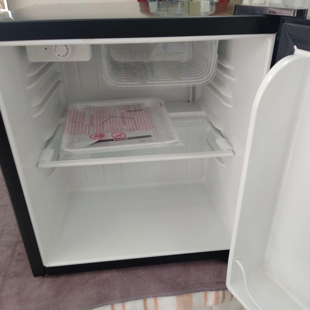 ブラック ミニ冷蔵庫