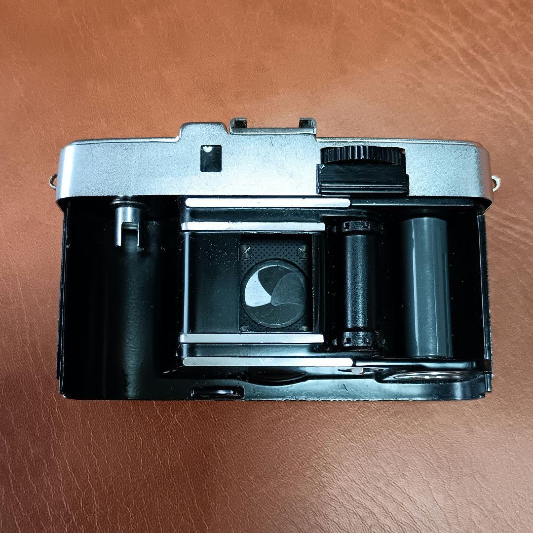 フィルムカメラ【重整備、完動品】オリンパスペンS2.8