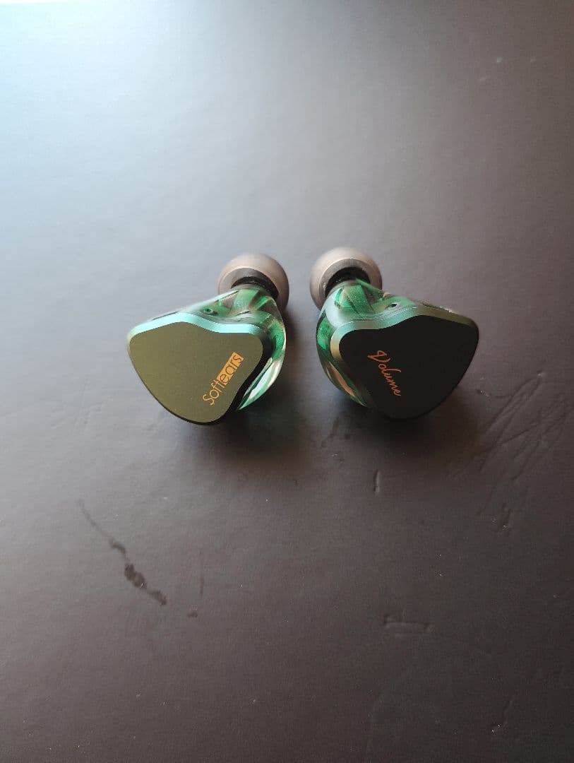Softears Volume 有線イヤホン