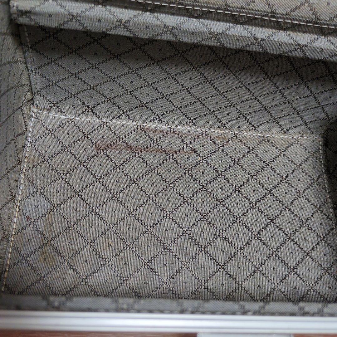 キティちゃん　ブランド風メイクボックス　化粧箱　ピンク　シルバー