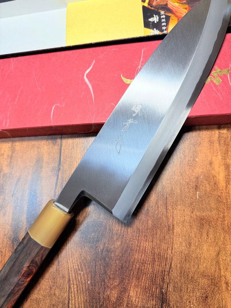 【堺刃物】　出刃　包丁　8寸　青鋼　紋鍛　紫檀水牛八角柄